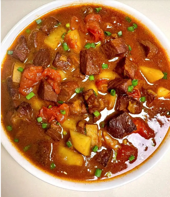 今天是小寒，分享1道暖身菜，鲜香滋补，寒冷天气吃正合适